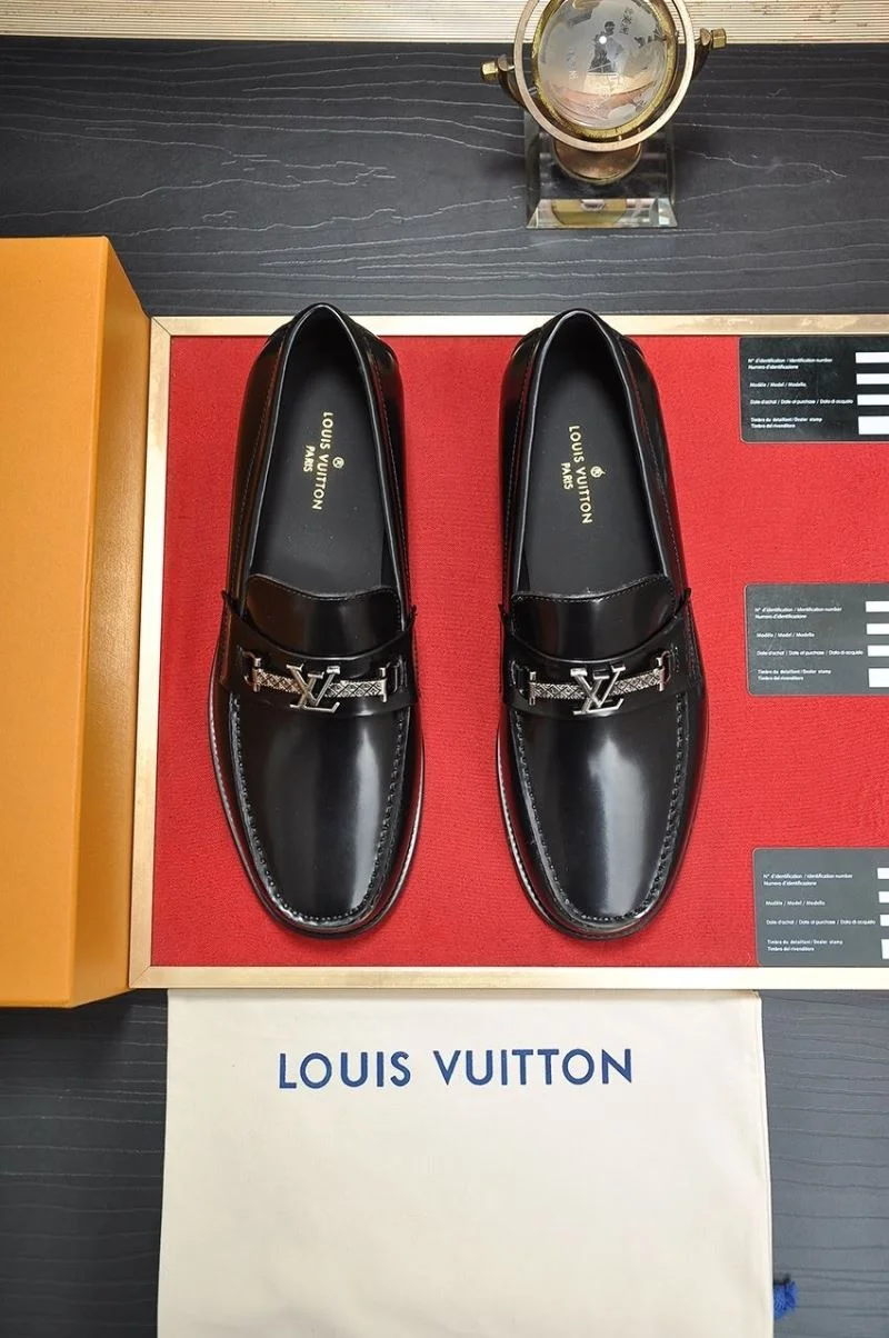 Louis Vuitton Business Shoes ModernLook 33113