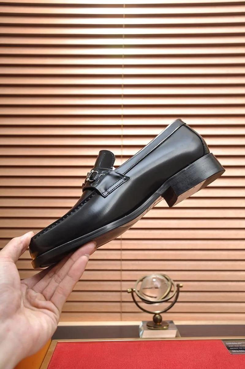 Louis Vuitton Business Shoes ModernLook 33113