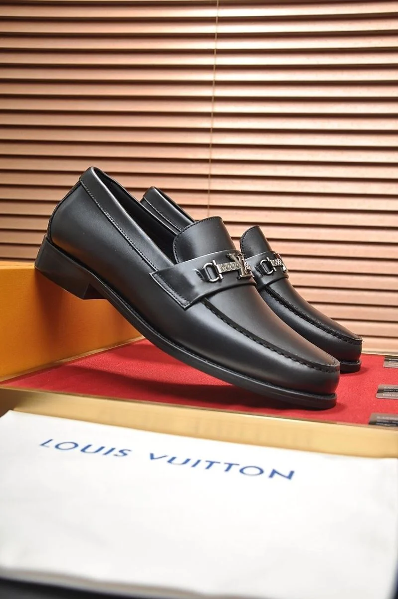 Louis Vuitton Business Shoes Versatile 33111