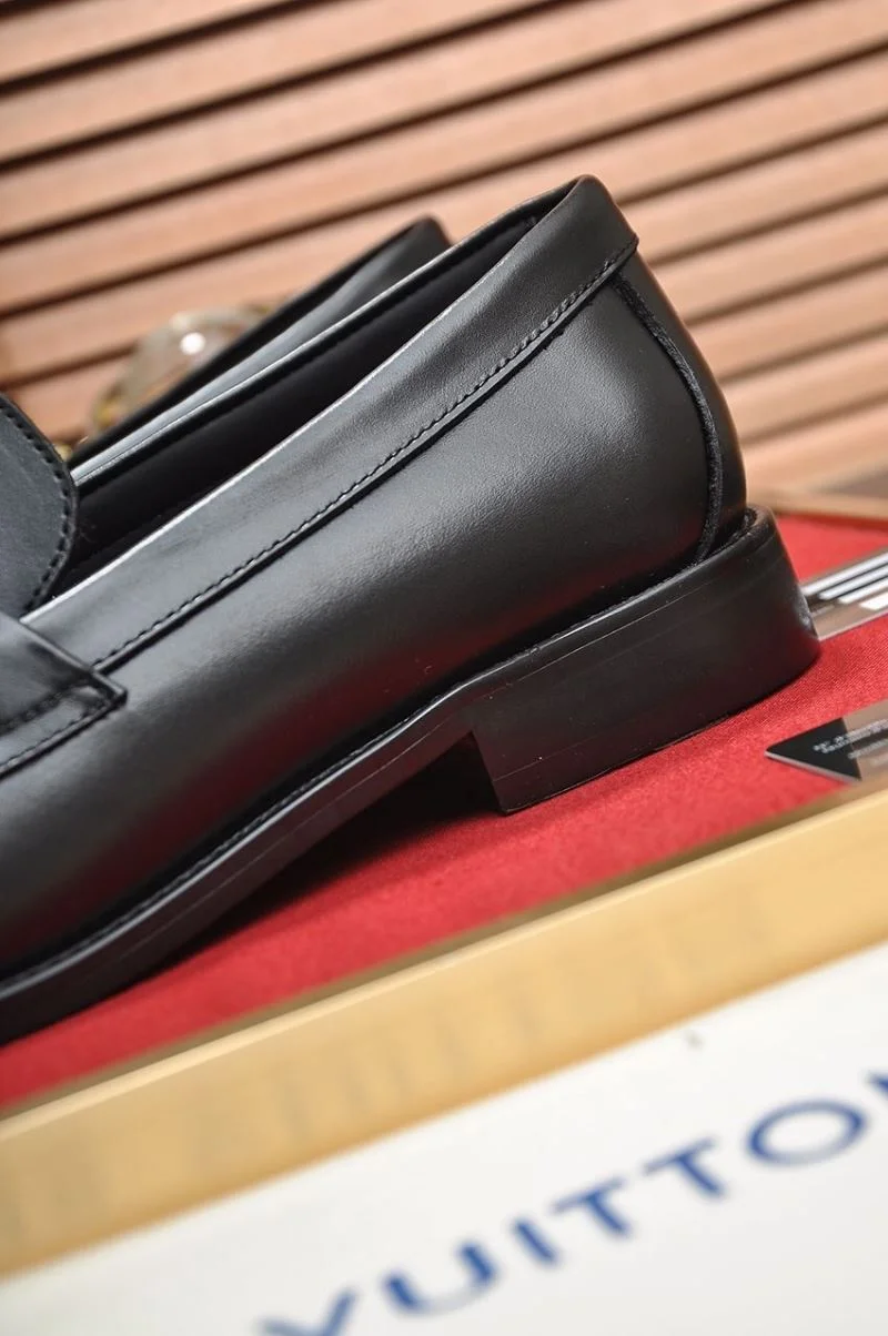 Louis Vuitton Business Shoes Versatile 33111