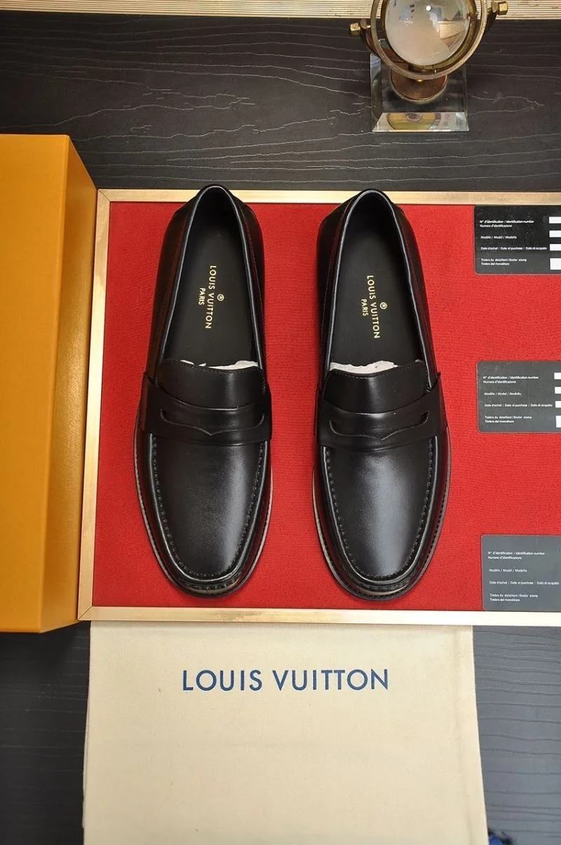 Louis Vuitton Business Shoes Unisex 33108