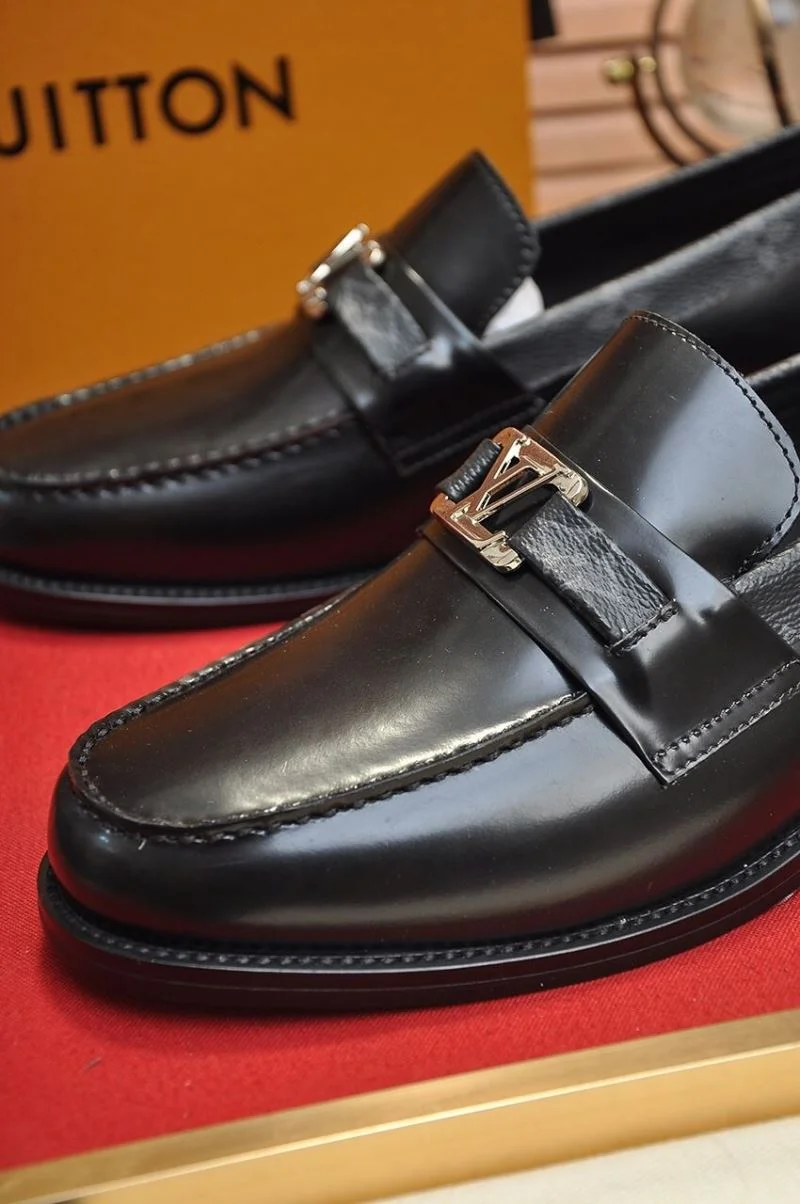 Sustainable Louis Vuitton Business Shoes 33101