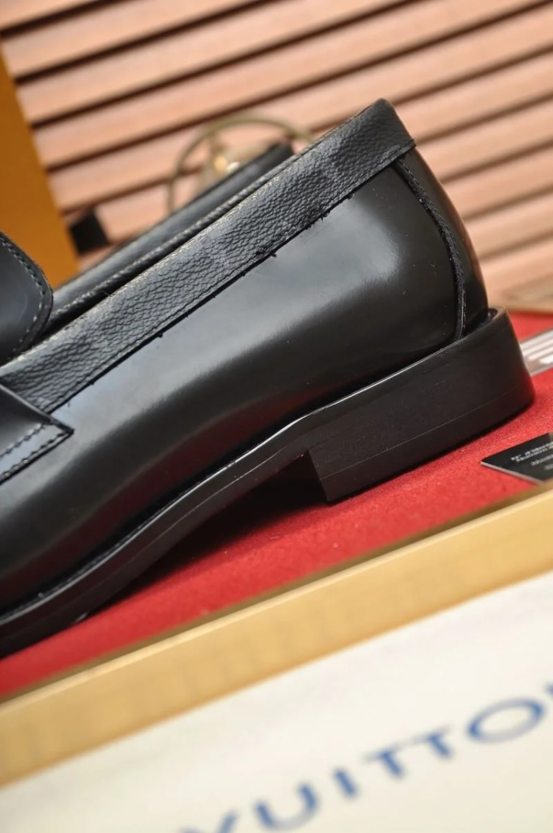 Sustainable Louis Vuitton Business Shoes 33101