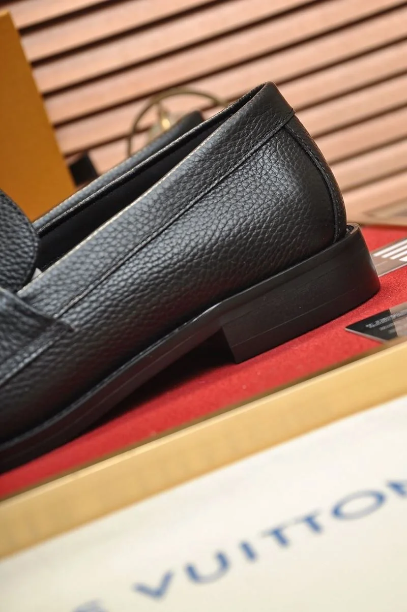 OdorResistant Louis Vuitton Business Shoes 33085