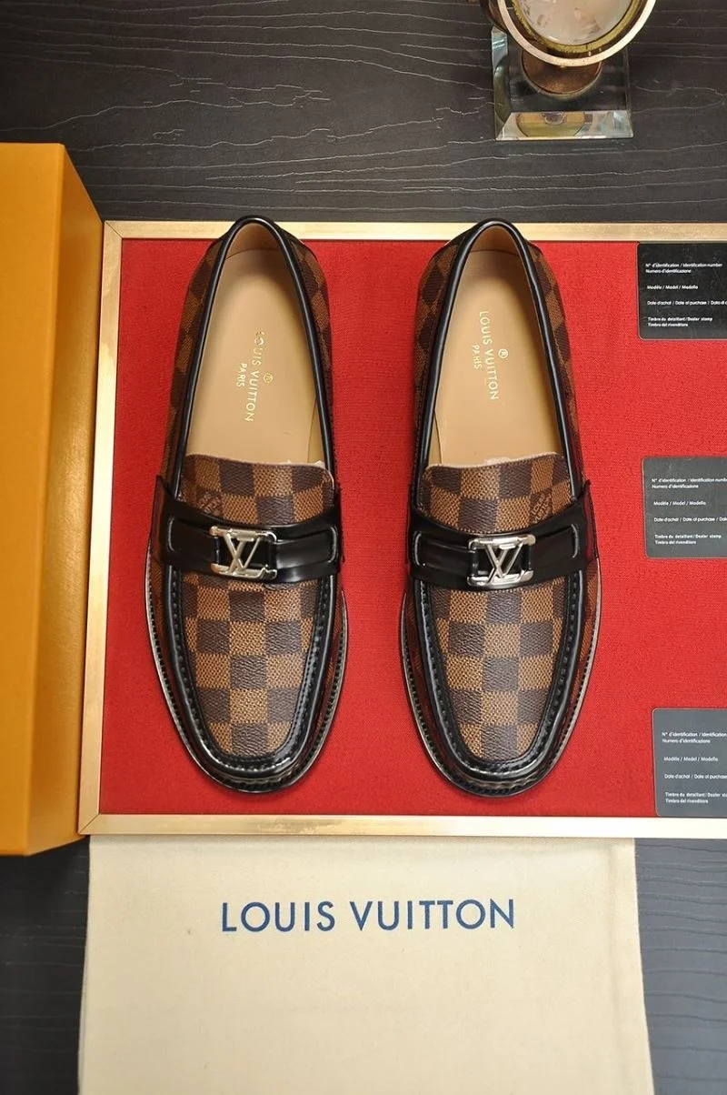 Louis Vuitton Business Shoes Refined 33094