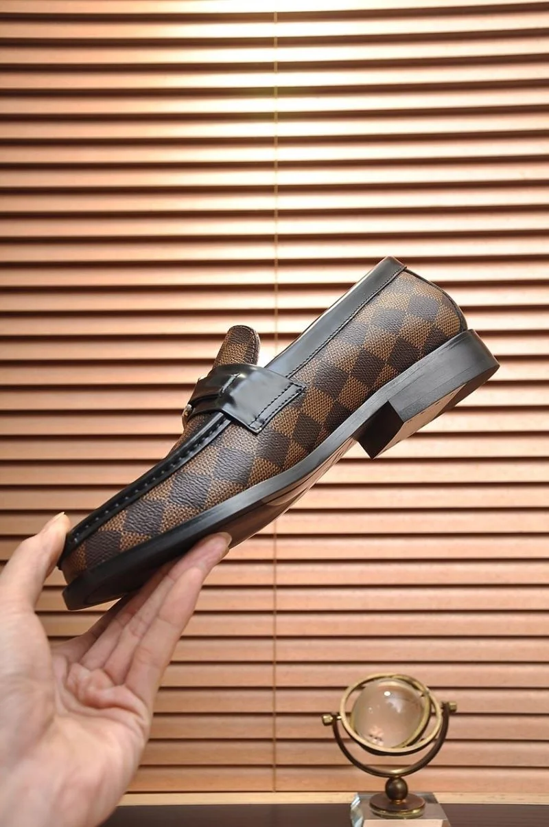 Louis Vuitton Business Shoes Refined 33094
