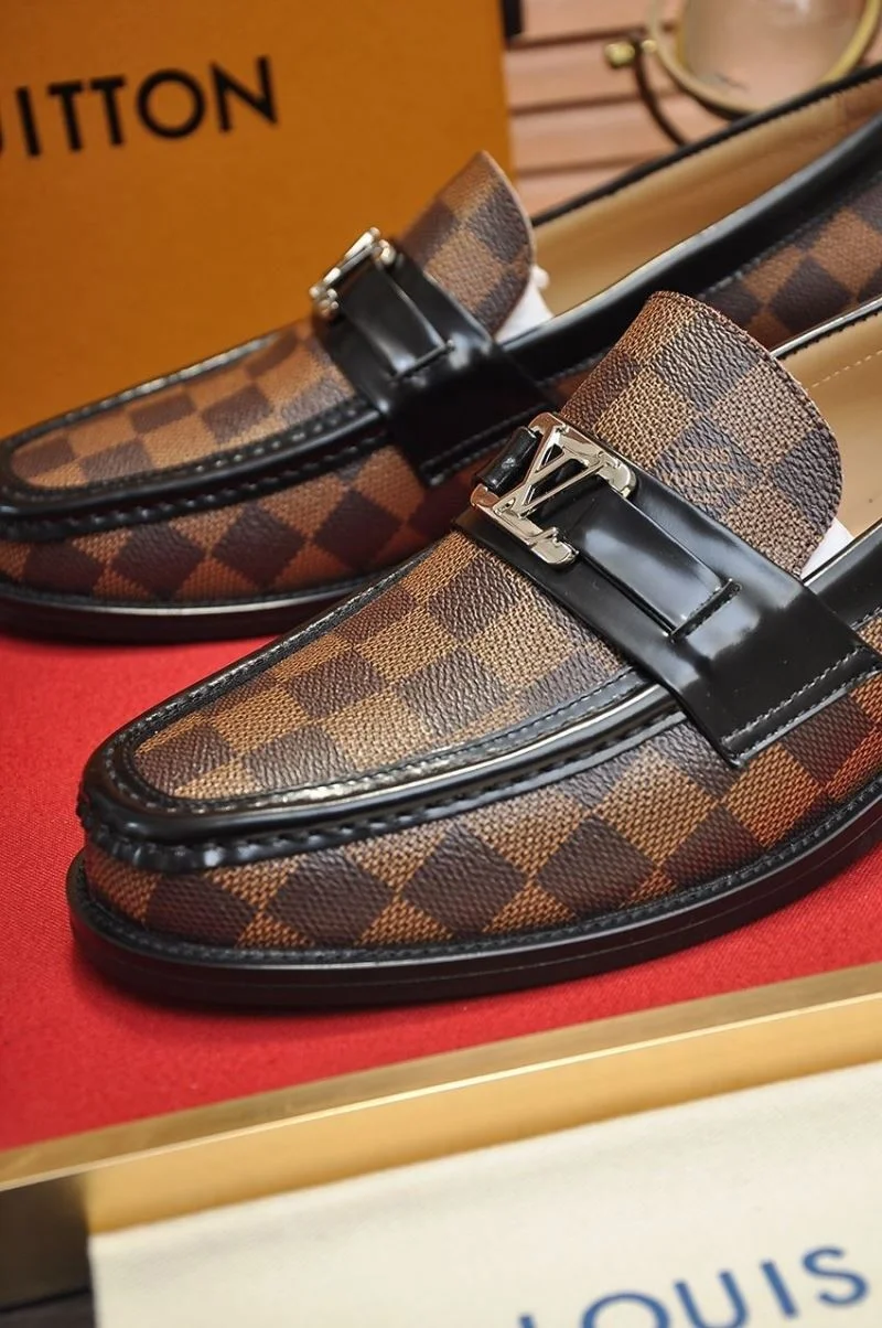 Louis Vuitton Business Shoes Refined 33094