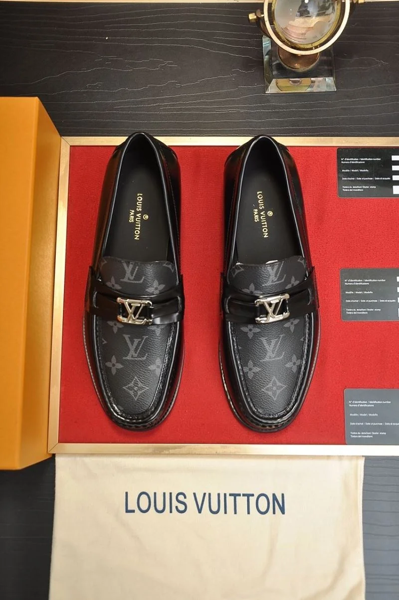 Louis Vuitton Business Shoes Tailored 33107