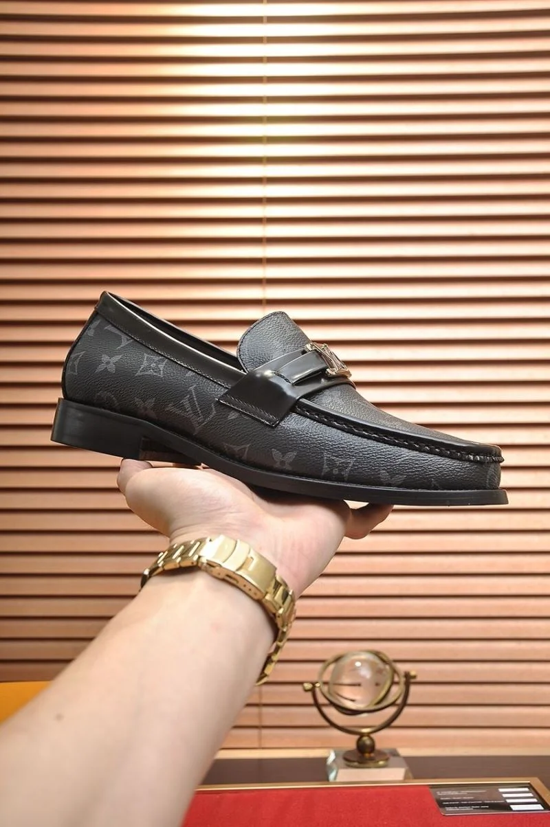 Elegant Louis Vuitton Business Shoes 33097