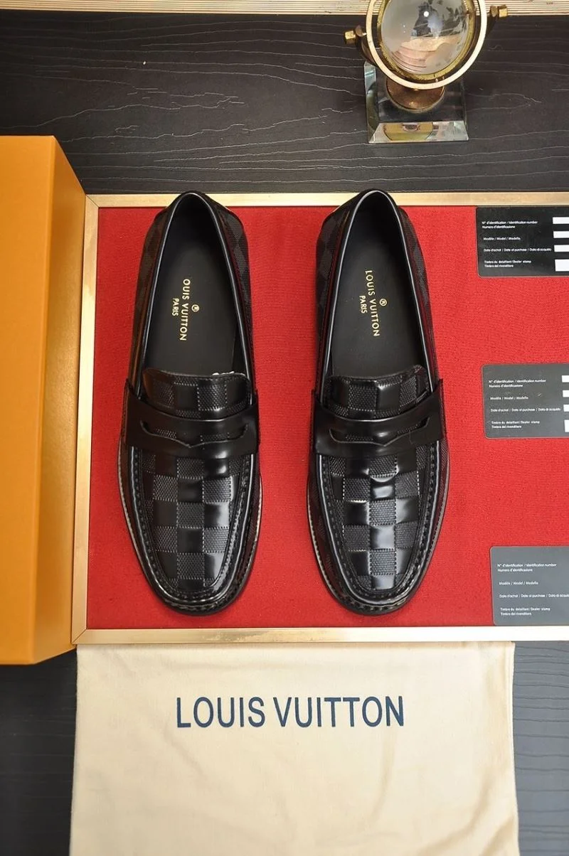 Refined Louis Vuitton Business Shoes 33104