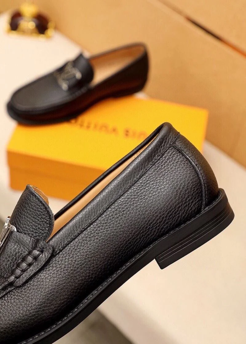 Louis Vuitton Business Shoes OnTrend 33077