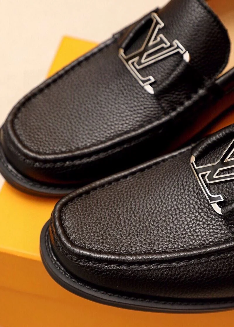 Louis Vuitton Business Shoes OnTrend 33077
