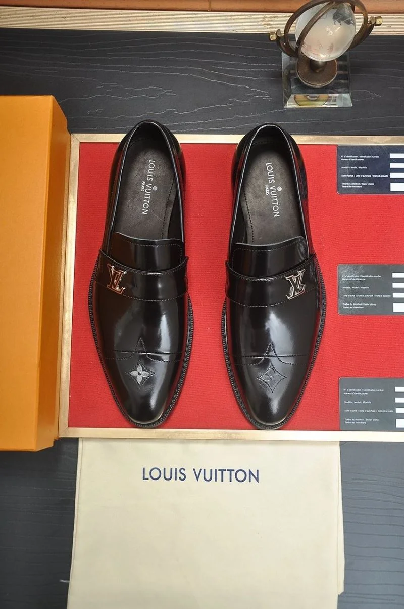 Louis Vuitton Business Shoes FreshLook 33070