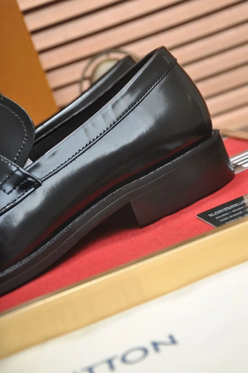 Louis Vuitton Business Shoes FreshLook 33070