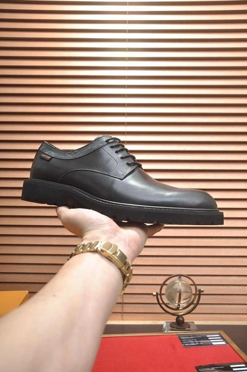 Vibrant Louis Vuitton Business Shoes 33061