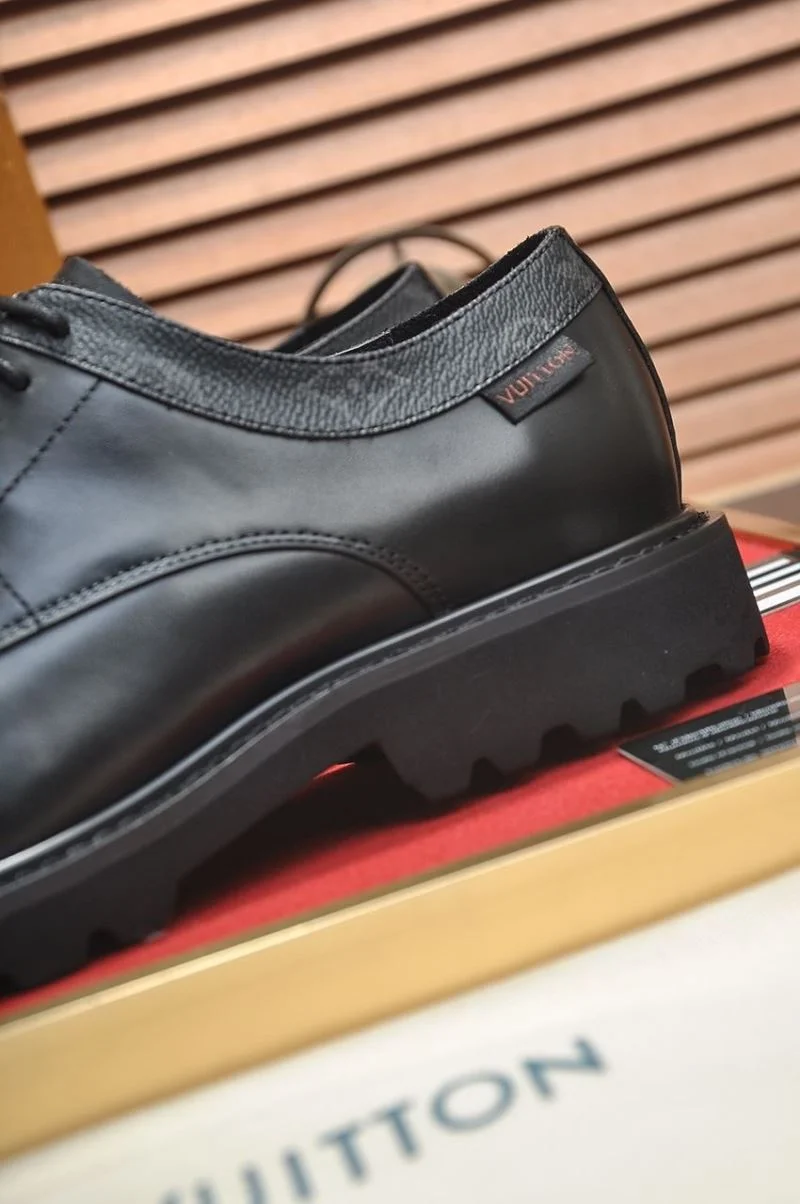 Vibrant Louis Vuitton Business Shoes 33061