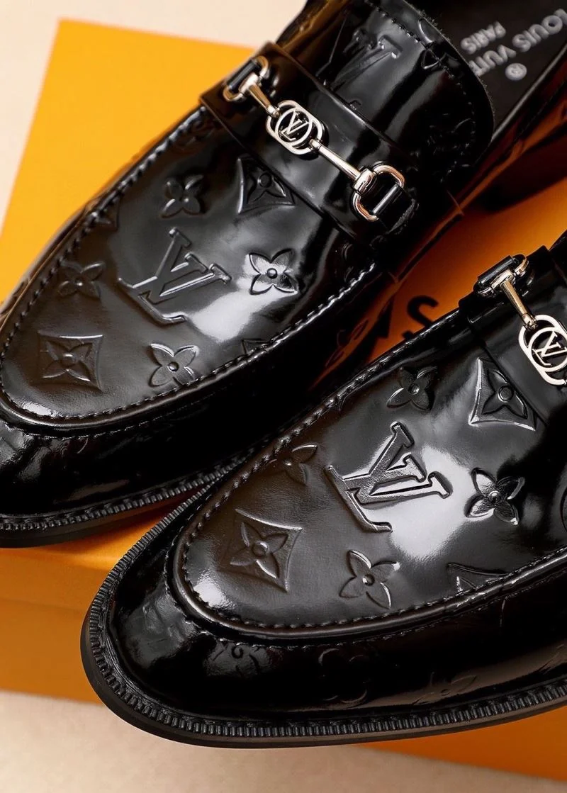 Louis Vuitton Business Shoes ModernLook 33039