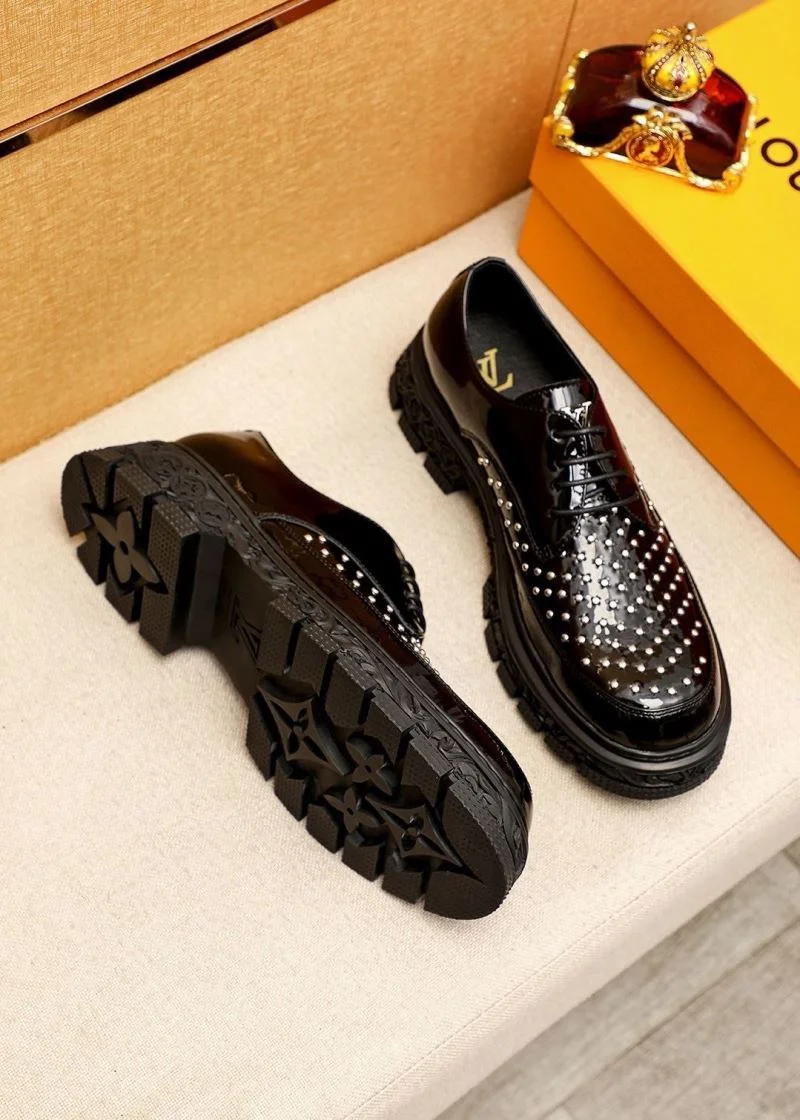 Sporty Louis Vuitton Business Shoes 33029