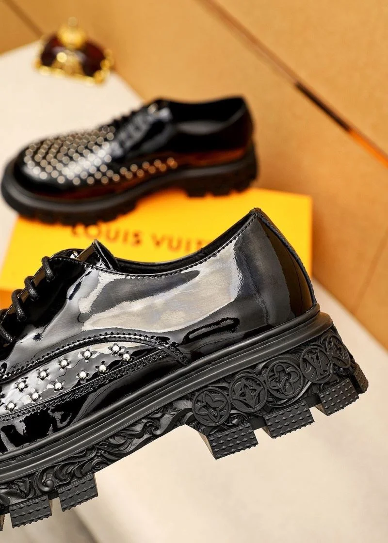 Sporty Louis Vuitton Business Shoes 33029
