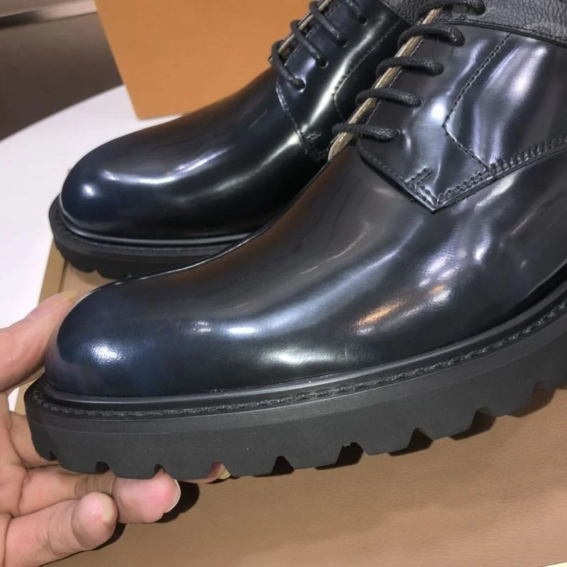 TechFriendly Louis Vuitton Business Shoes 33028