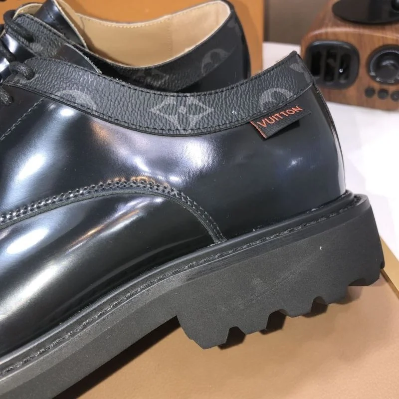 TechFriendly Louis Vuitton Business Shoes 33028