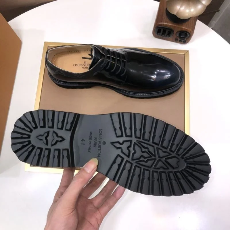 TechFriendly Louis Vuitton Business Shoes 33028