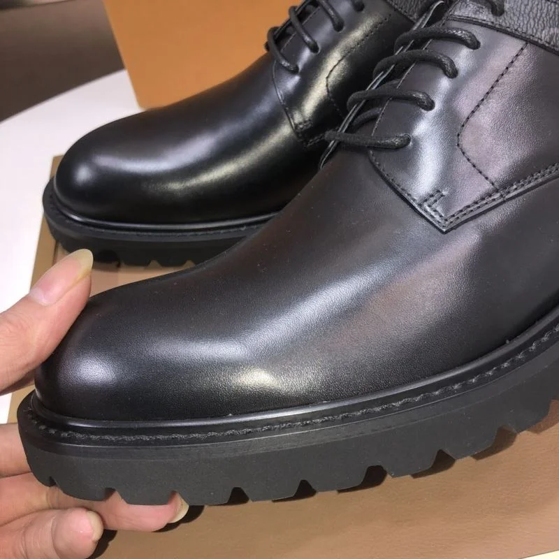 RelaxedFit Louis Vuitton Business Shoes 33007