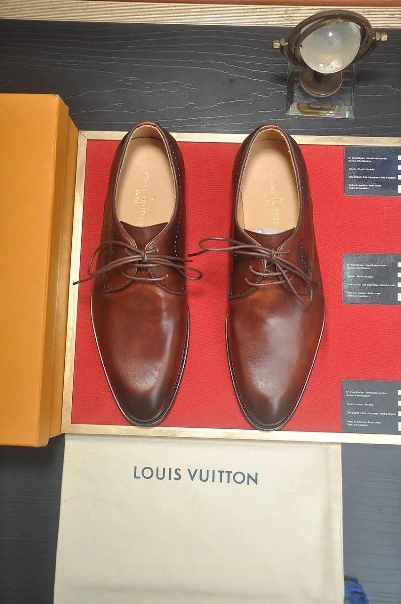 Lightweight Louis Vuitton Business Shoes 33006
