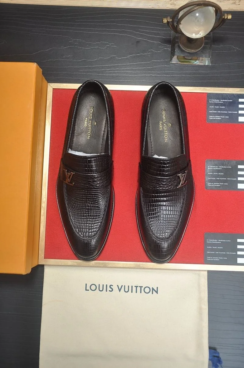 Sustainable Louis Vuitton Business Shoes 33021