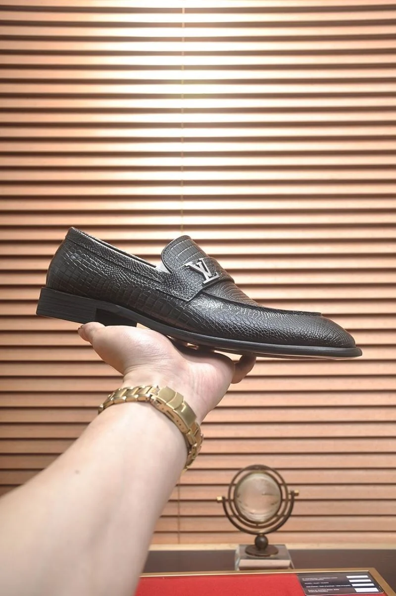Sustainable Louis Vuitton Business Shoes 33021