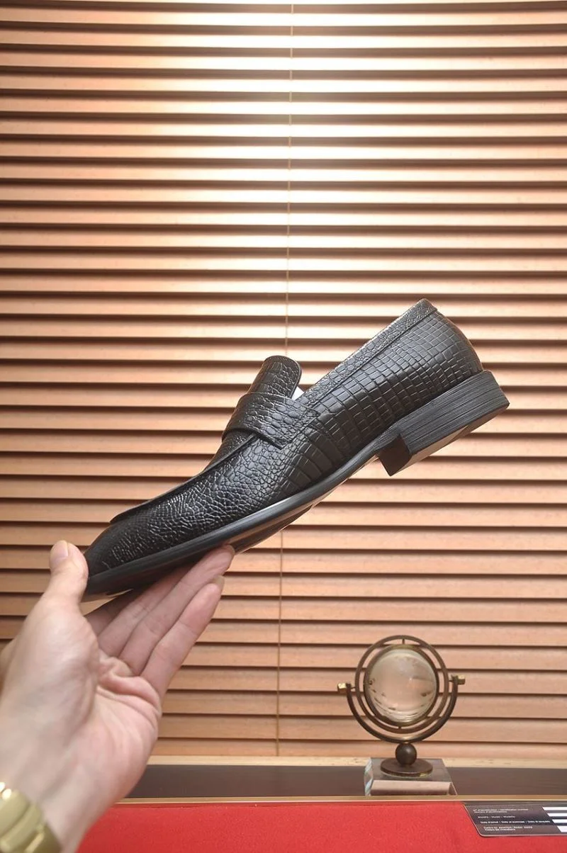 Sustainable Louis Vuitton Business Shoes 33021