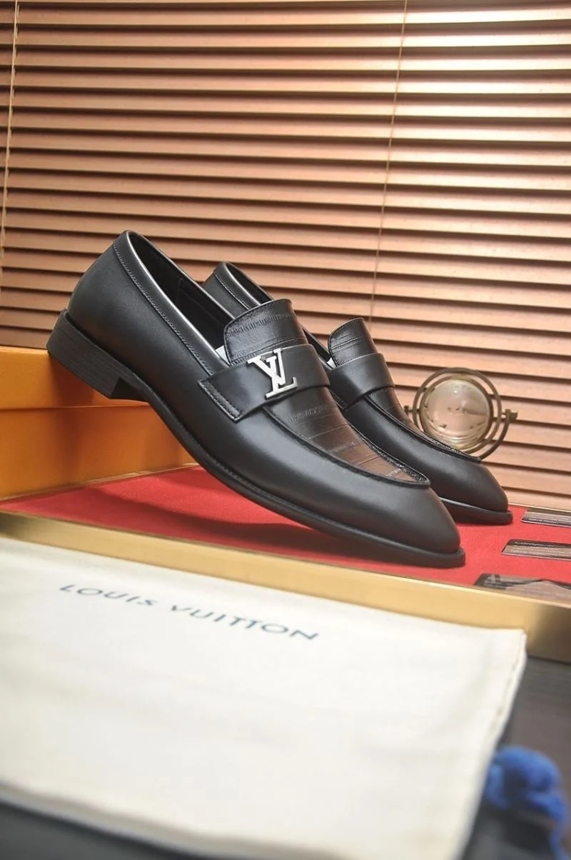 Sustainable Louis Vuitton Business Shoes 33003