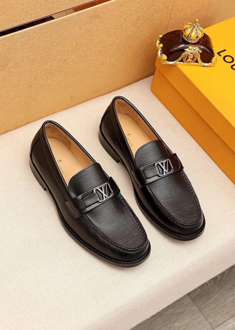 Sporty Louis Vuitton Business Shoes 32990