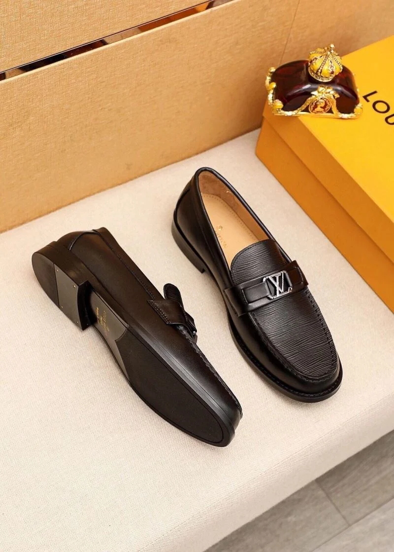 Sporty Louis Vuitton Business Shoes 32990