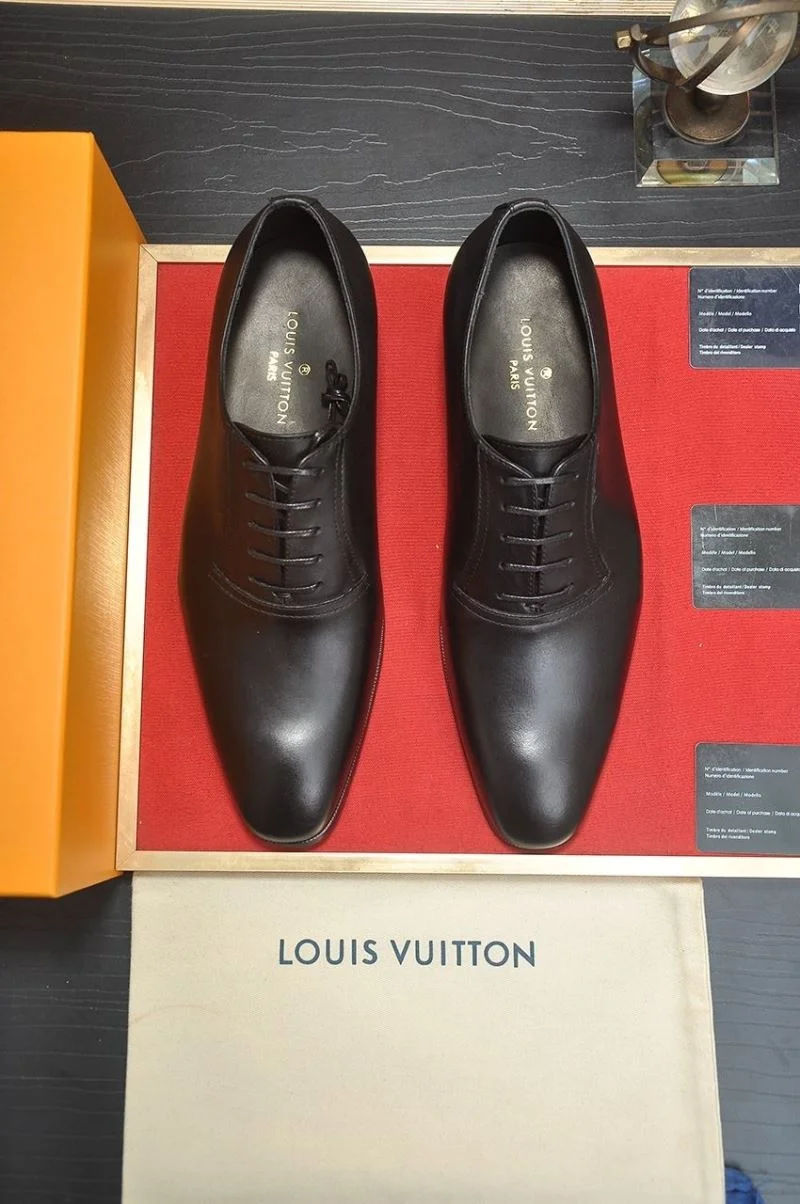 Elegant Louis Vuitton Business Shoes 32984