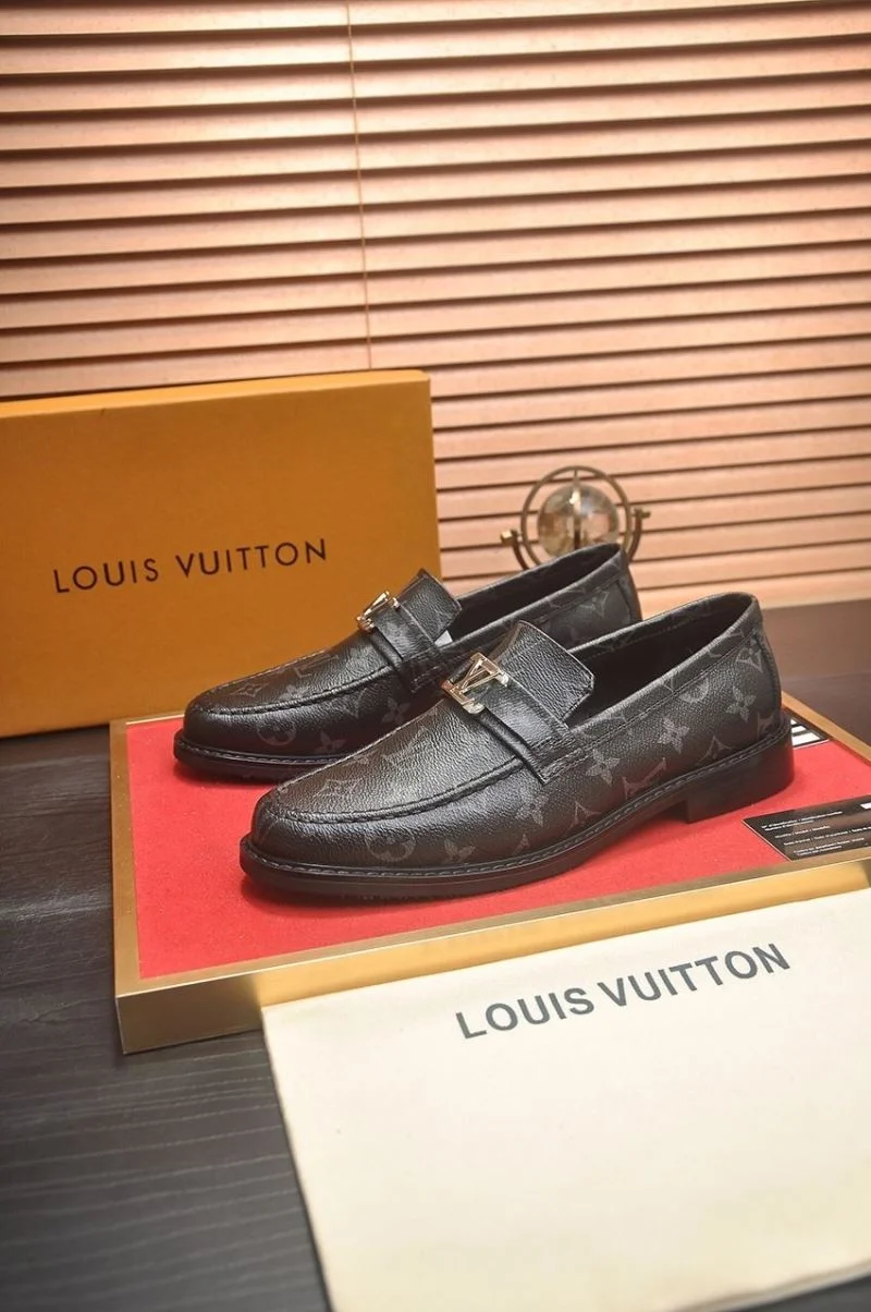 Louis Vuitton Business Shoes Upgraded 32978