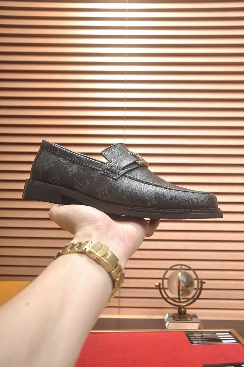 Louis Vuitton Business Shoes Upgraded 32978