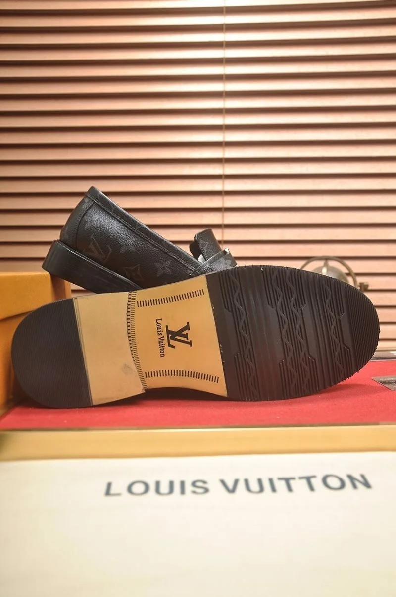 Louis Vuitton Business Shoes Upgraded 32978
