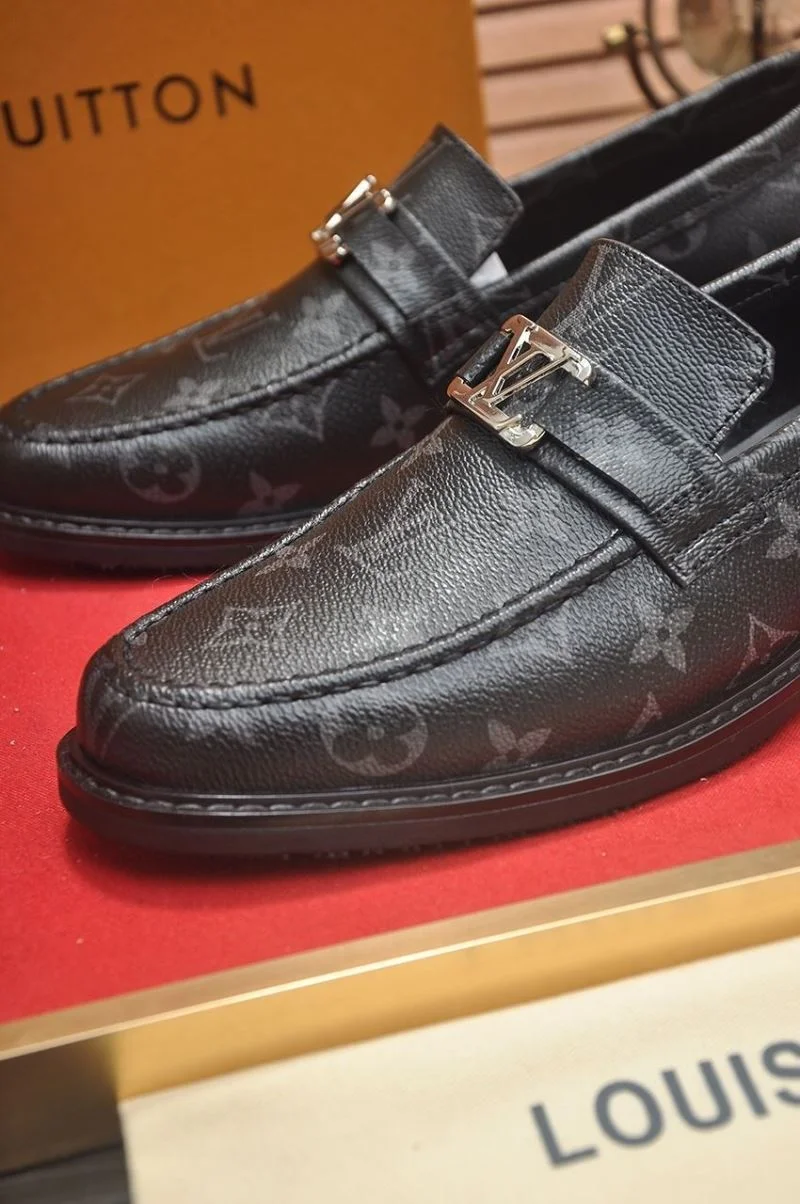 Louis Vuitton Business Shoes Upgraded 32978
