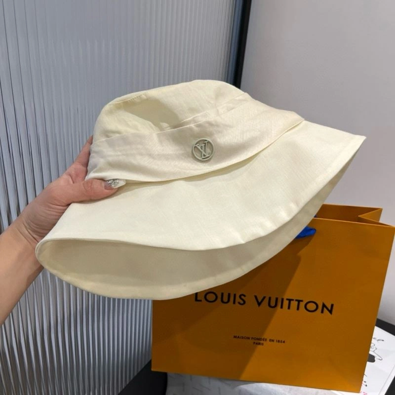 TechFriendly Louis Vuitton Caps 261262