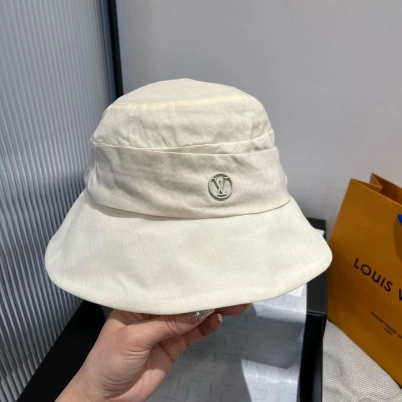 TechFriendly Louis Vuitton Caps 261262