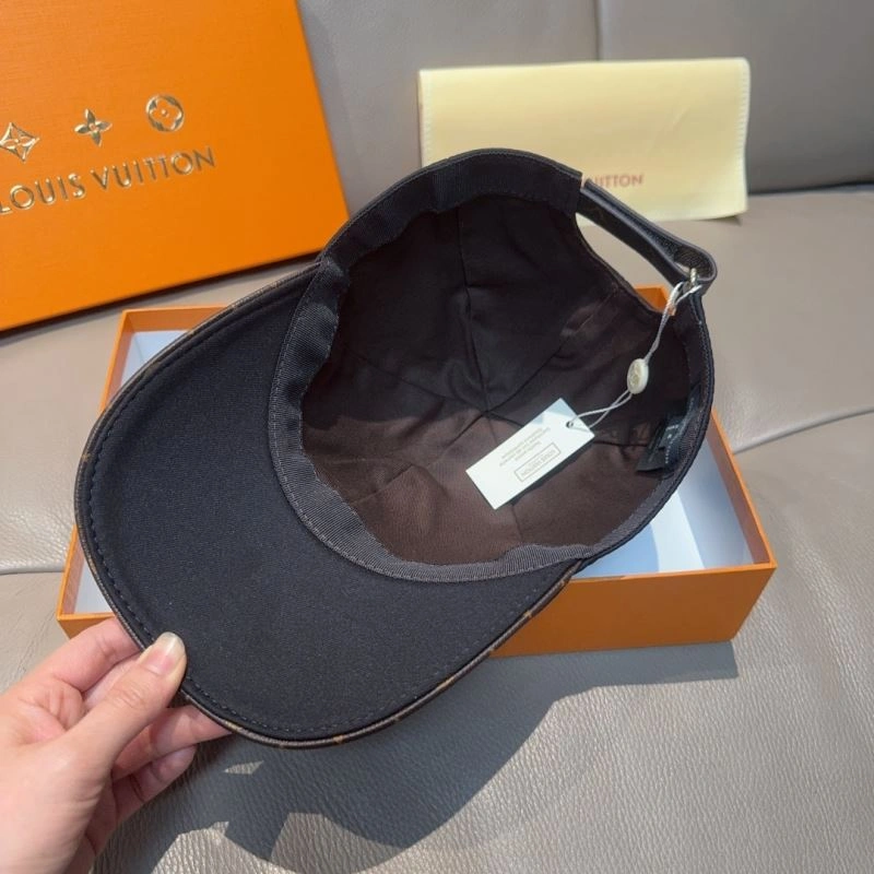 ComfortFit Louis Vuitton Caps 261242
