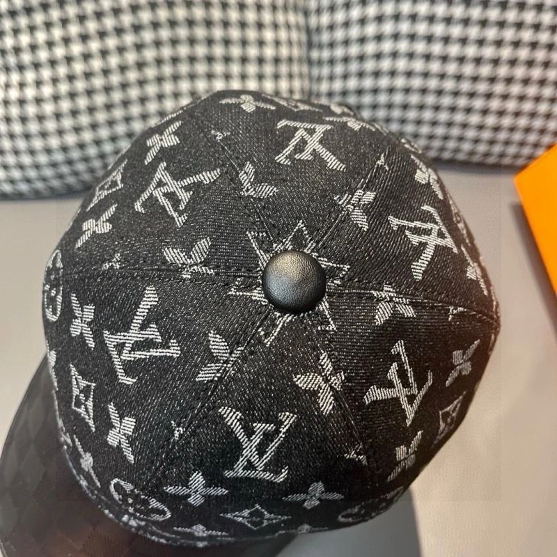Louis Vuitton Caps Unisex 261239