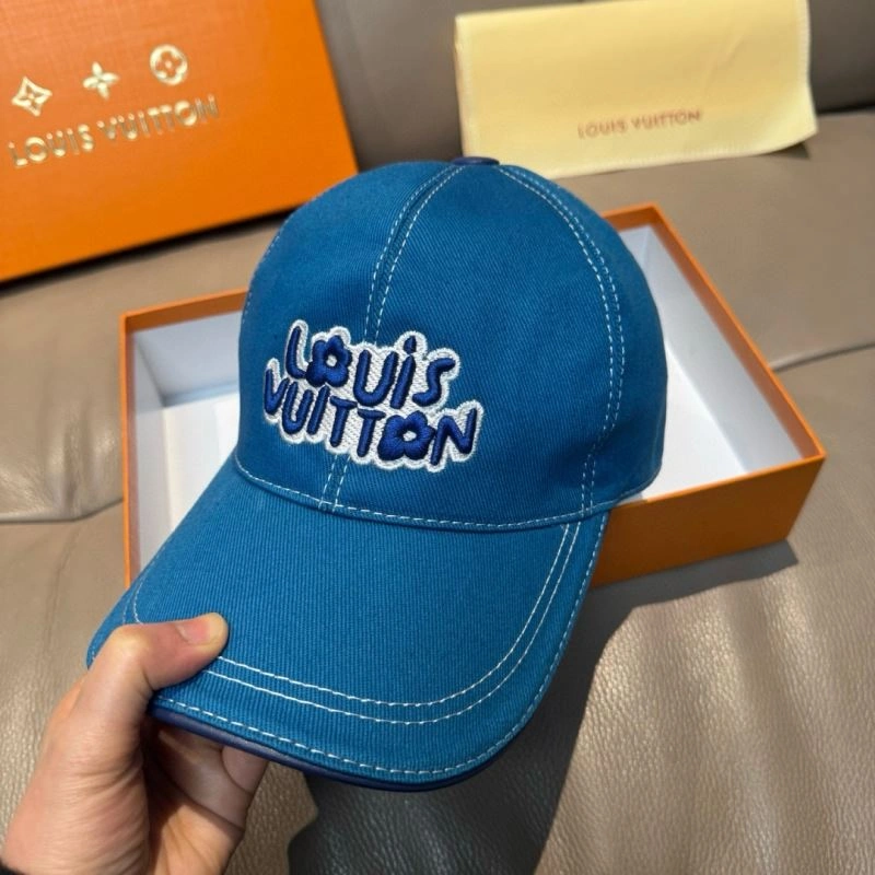 Louis Vuitton Caps Supportive 261257