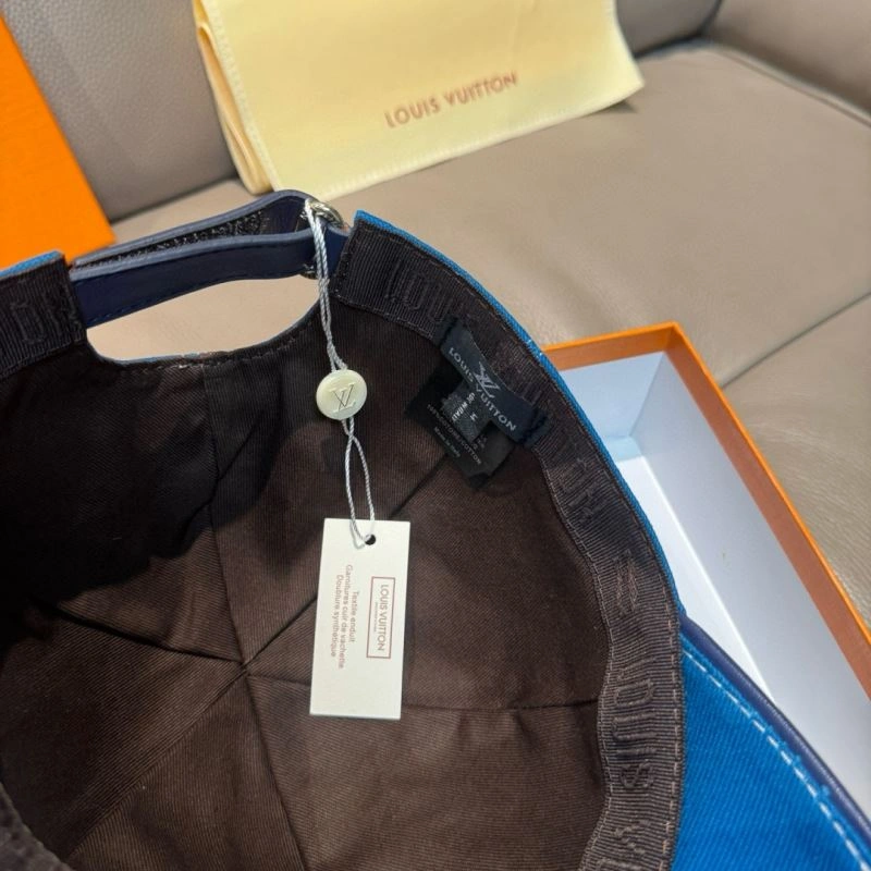 Louis Vuitton Caps Supportive 261257