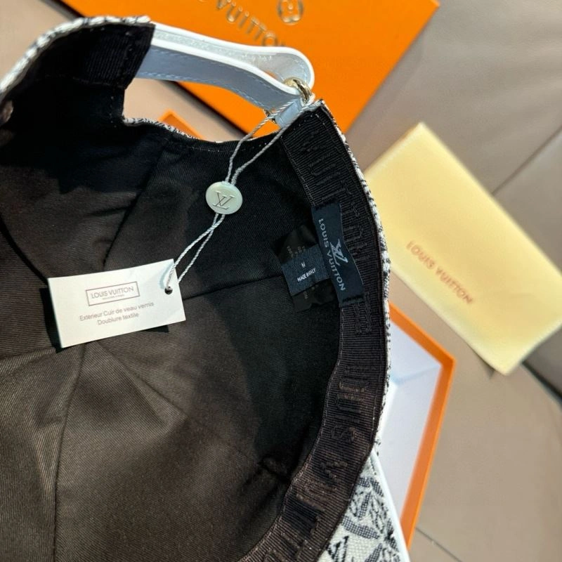 Minimalist Louis Vuitton Caps 261248