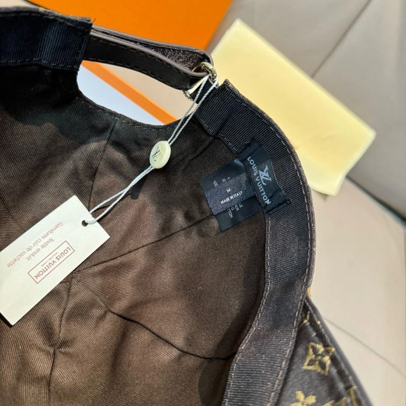 Louis Vuitton Caps Unique 261230