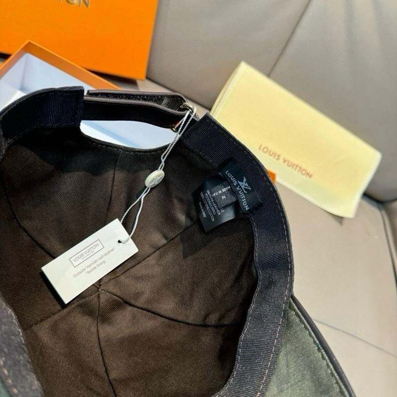 SmoothTexture Louis Vuitton Caps 261229