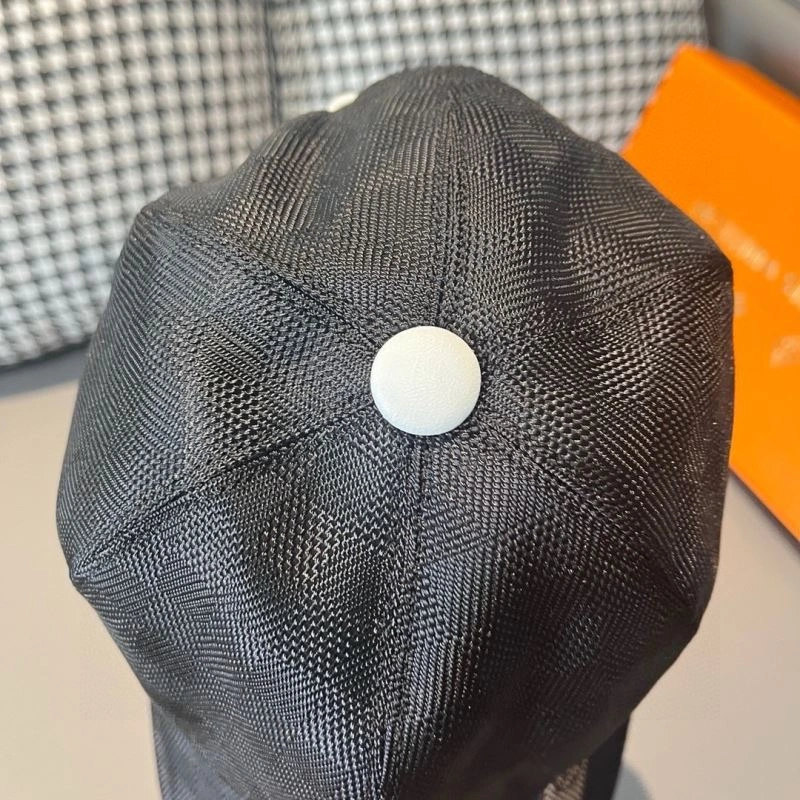 TechFriendly Louis Vuitton Caps 261200