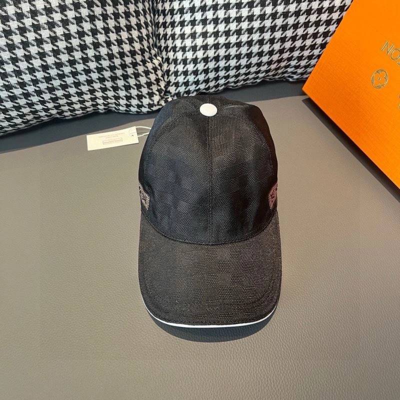 Bright Louis Vuitton Caps 261204